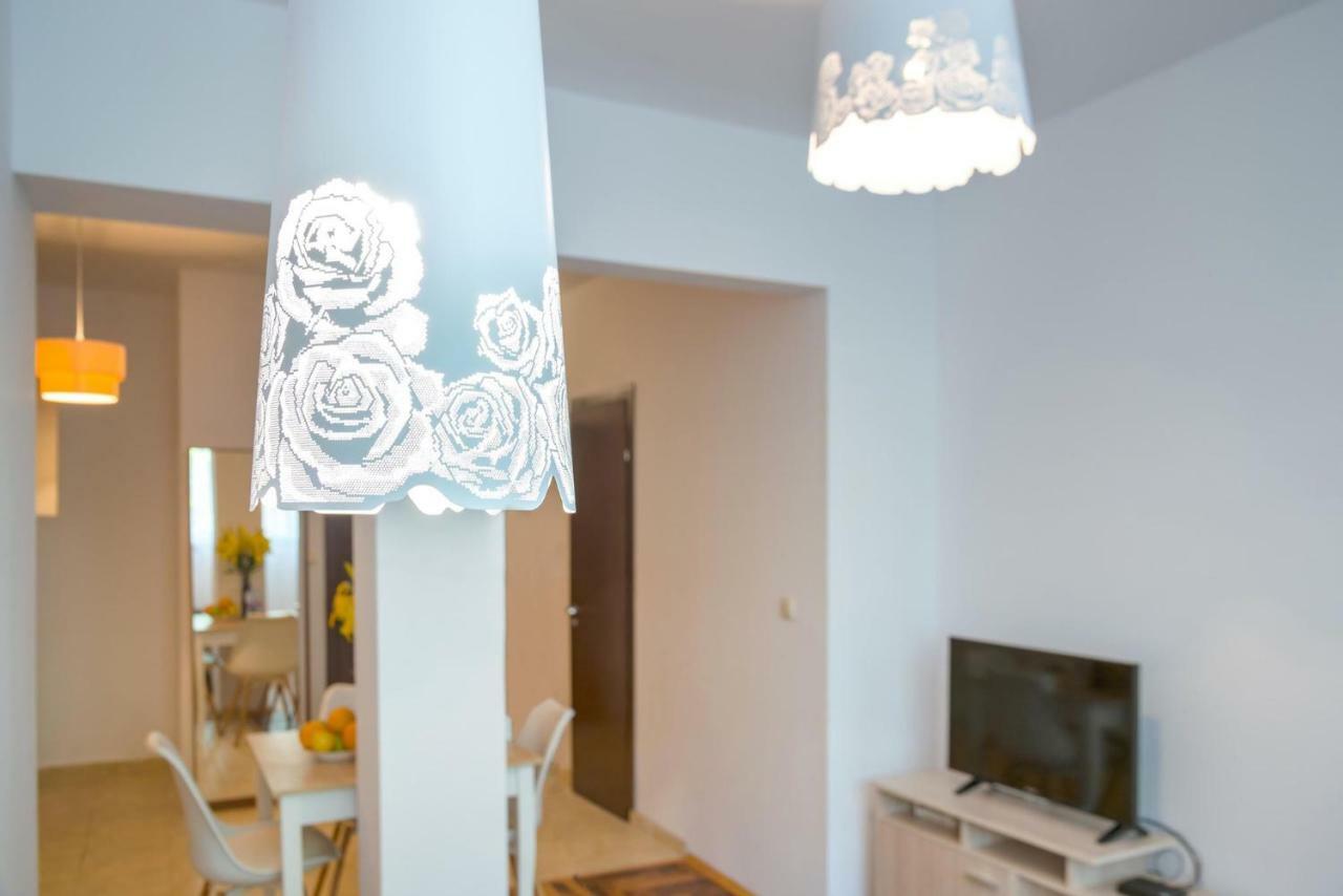 Comfort.Chic.Charming Apt With Terrace Near Ndk Sofia Zewnętrze zdjęcie