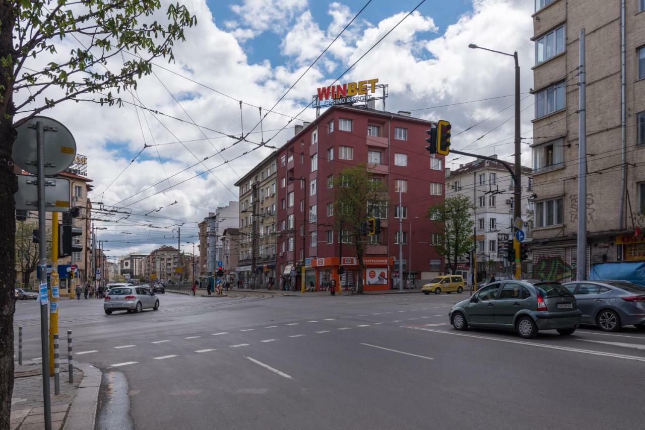 Comfort.Chic.Charming Apt With Terrace Near Ndk Sofia Zewnętrze zdjęcie