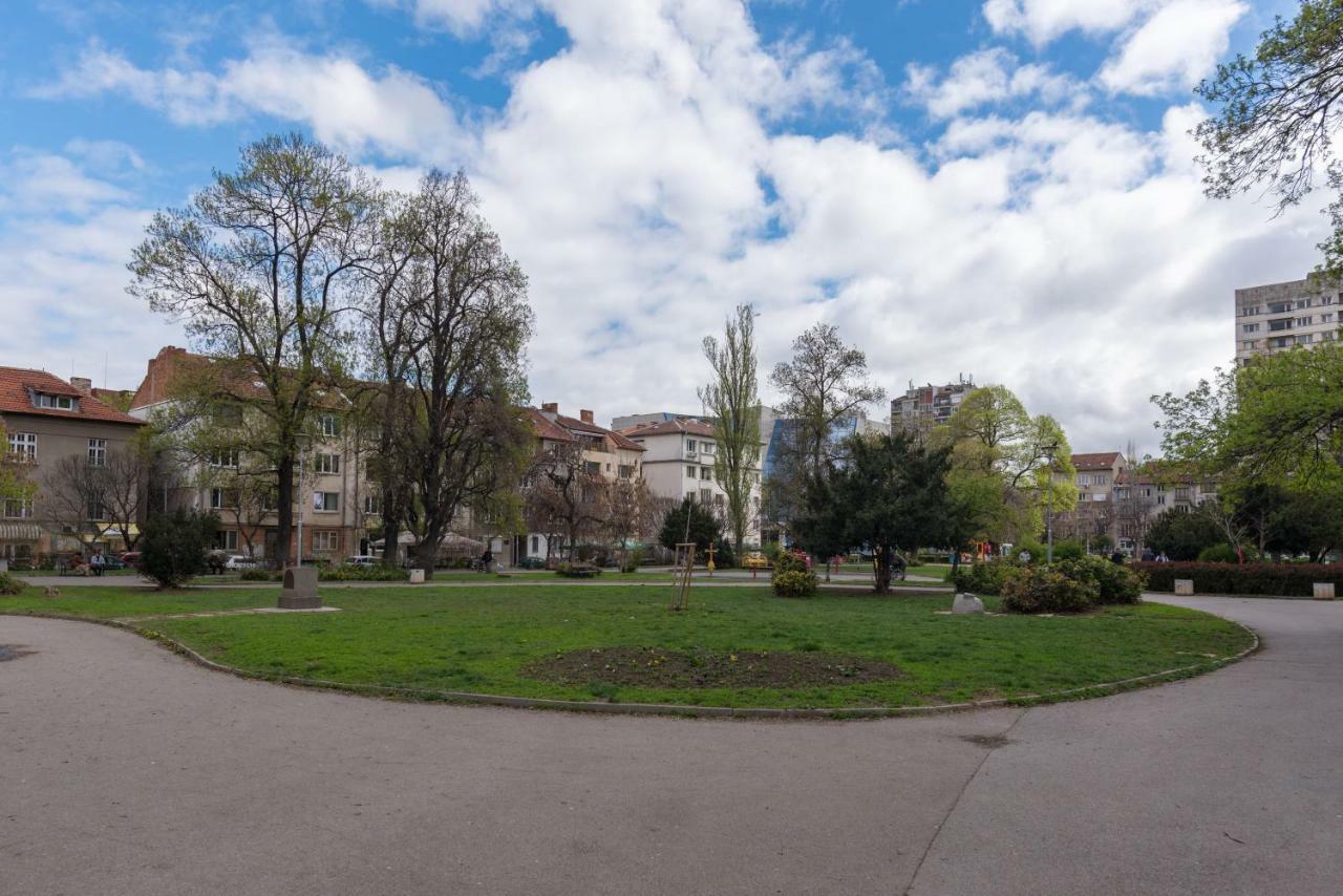 Comfort.Chic.Charming Apt With Terrace Near Ndk Sofia Zewnętrze zdjęcie
