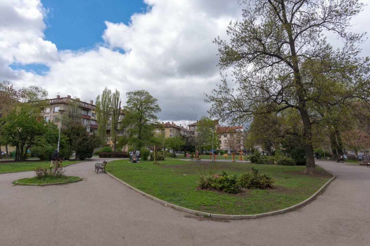 Comfort.Chic.Charming Apt With Terrace Near Ndk Sofia Zewnętrze zdjęcie