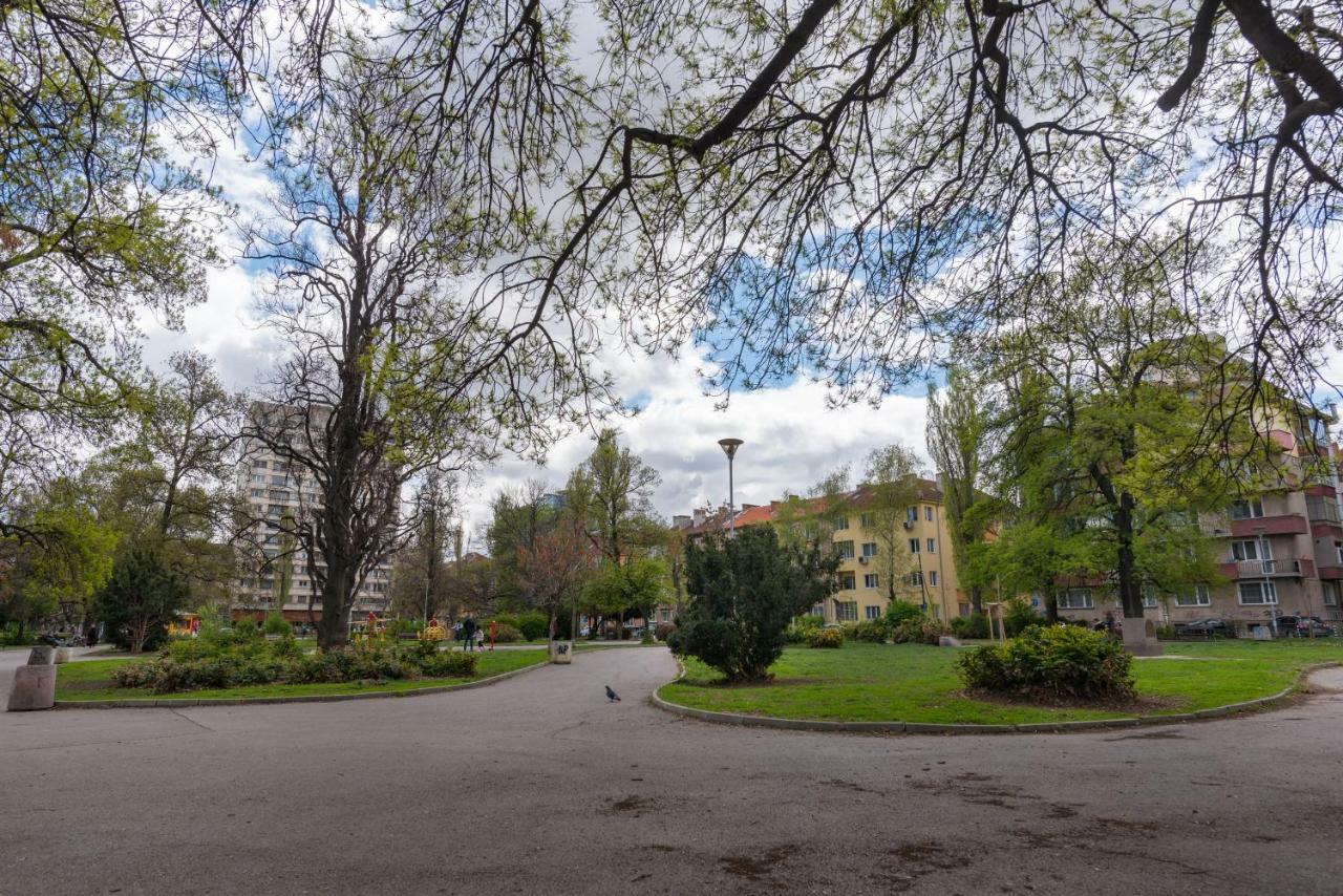 Comfort.Chic.Charming Apt With Terrace Near Ndk Sofia Zewnętrze zdjęcie