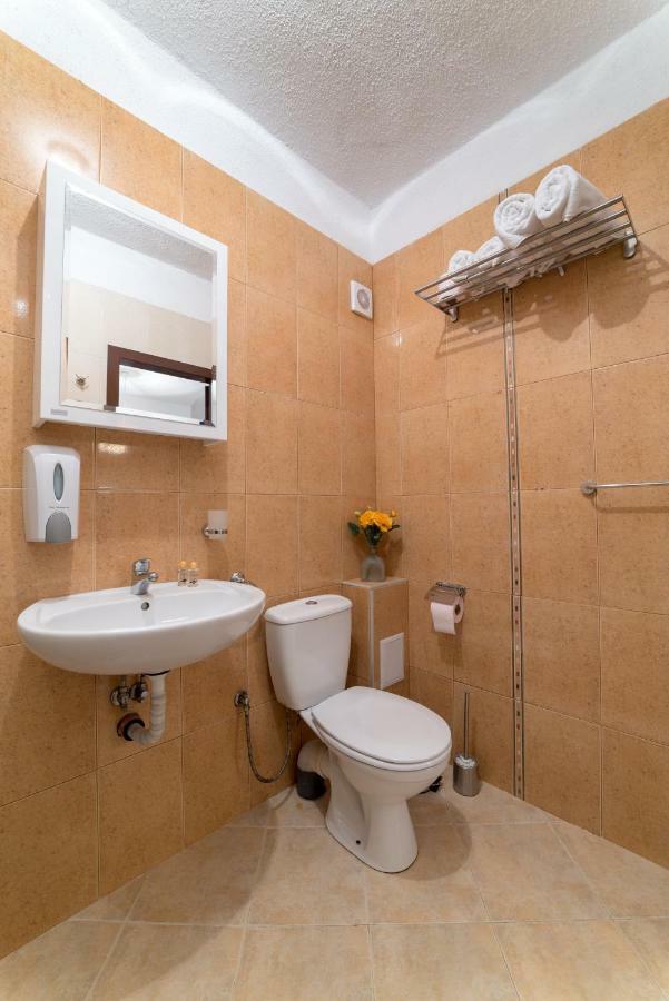 Comfort.Chic.Charming Apt With Terrace Near Ndk Sofia Zewnętrze zdjęcie