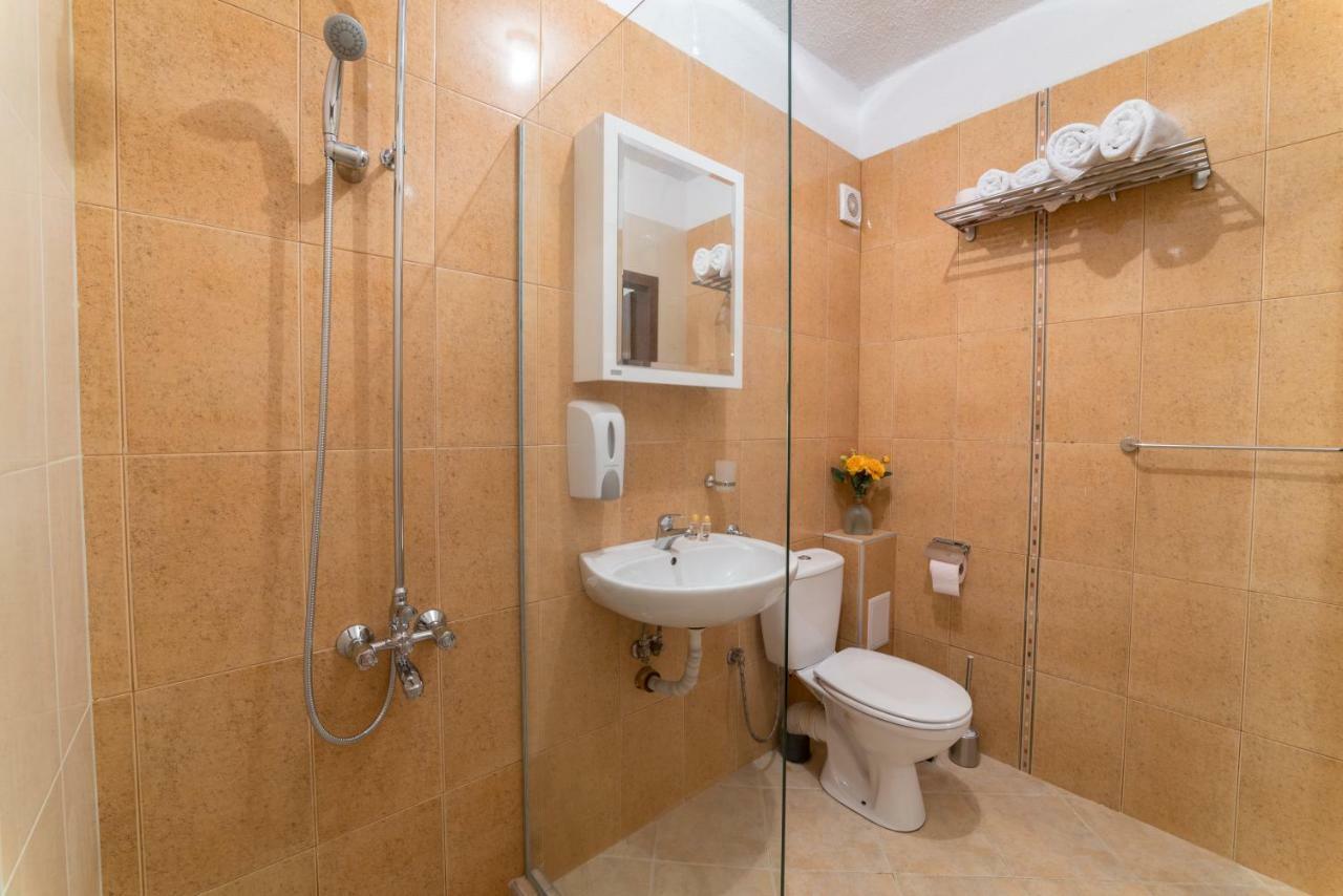 Comfort.Chic.Charming Apt With Terrace Near Ndk Sofia Zewnętrze zdjęcie