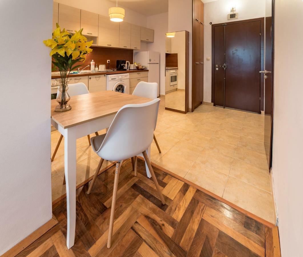 Comfort.Chic.Charming Apt With Terrace Near Ndk Sofia Zewnętrze zdjęcie