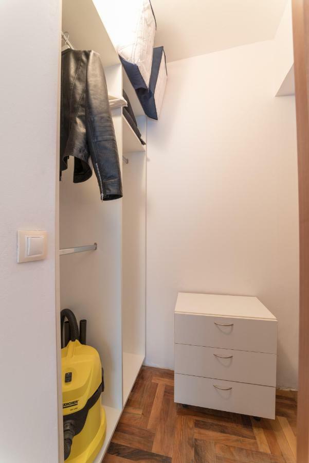 Comfort.Chic.Charming Apt With Terrace Near Ndk Sofia Zewnętrze zdjęcie