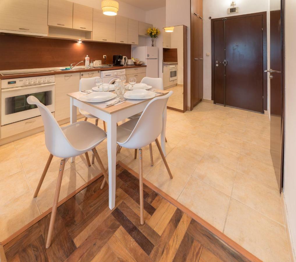Comfort.Chic.Charming Apt With Terrace Near Ndk Sofia Zewnętrze zdjęcie